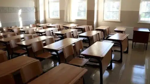 Yarın (19 Ekim 2026) okullar tatil mi, ders var mı? İstanbul'da Valilik açıklaması...