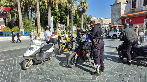 Motosikletlilere Şok Ceza: 1 Saatte 500 Bin TL Kesildi