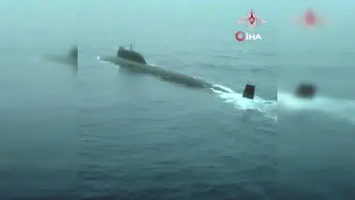 Dünyanın Gözü Pasifik'te! Rus Denizaltısından Peş Peşe Füze Atışı