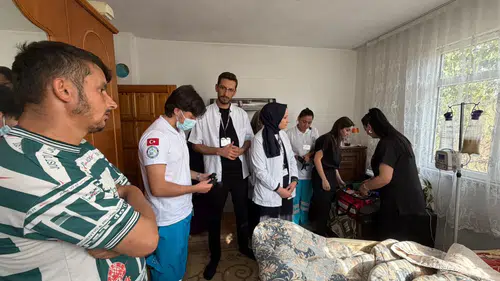 Tokat'ta Öğrenciler Harekete Geçti! Ev Ev Destek Veriyorlar