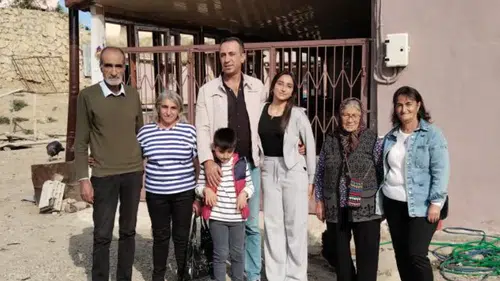 Sivas’ta Aracı Bozulan Alman Gezgin, 11 Günlük Misafirliğin Ardından Gözyaşlarıyla Ayrıldı