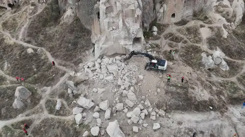 Nevşehir Göreme'de Yıkılan Peribacası Havadan Görüntülendi