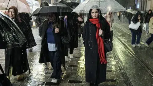 Türkiye'yi gök gürültülü sağanaklar bekliyor: Sıcaklıklar düşüşe geçiyor