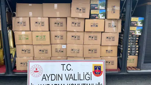 Yolcu Otobüsünde Şaşırtan Manzara! 2 Ton 400 Kilo İncir Ele Geçti