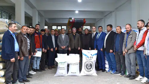 Sivas Yemyeşil Gelecek Projesi Kapsamında Tohum Dağıtıldı