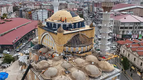 Sivas'ın Tarihî Camisinde Büyük Değişim! Bir Ay Sonra Tamamlanacak