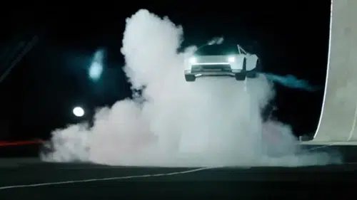 Elon Musk üretti, uçan araba Tesla Roadster tanıtıldı! Yaptıkları ağızları açık bıraktı