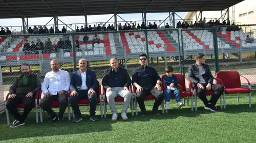 Muş'ta Şampiyonluk Coşkusu! Bulanık Gençlerbirliği Play-Off'a Yükseldi