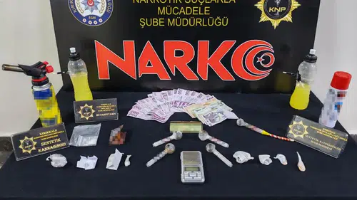 Kırıkkale'de Narkotik Operasyonu! Uyuşturucu ve Para Ele Geçirildi