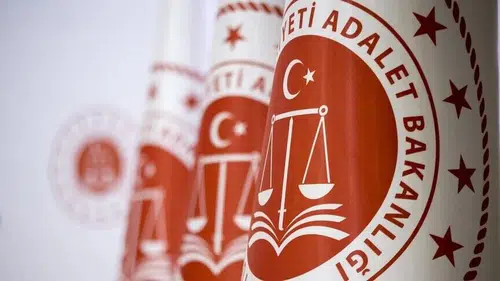 Adalet Bakanlığı'ndan Özgür Özel'e Çok Sert Yanıt Geldi