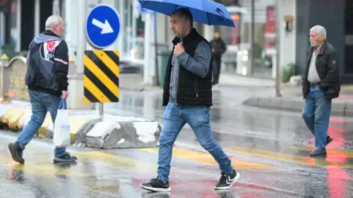 Güneşli hava yeni haftada yerini yağmura bırakacak: Sıcaklıklar düşecek