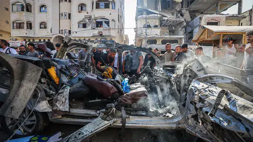 Gazze'de İHA Hedefi Olan Otomobilde Can Pazarı: Kayıplar Artıyor