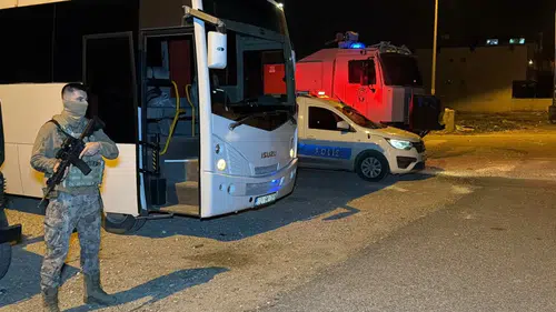 Adıyaman'da Silahlı Kavga Sonrası Mahalle Ablukada! 38 Gözaltı
