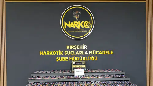 Boş Arazide Bırakılan Poşetten Uyuşturucu Çıktı