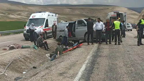 Sivas’ta Bayram Yolculuğunda Feci Kaza