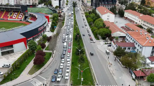 Bayram Trafiği Sivas Güzergâhında Yoğunlaştı