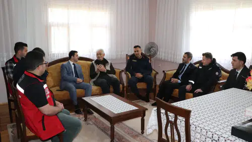 Kaymakam Yıldız’dan Kıbrıs Gazisi Kamber Aydın’a Bayram Ziyareti