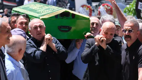 “13 Ay Önce Babamı, Şimdi Kardeşimi Uğurladım”