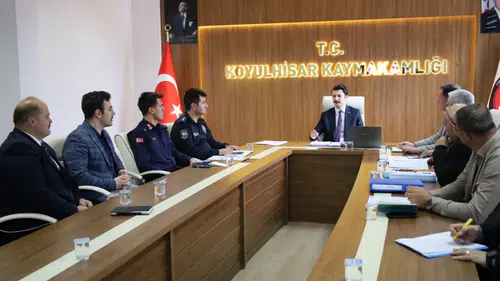 Koyulhisar’da Okul Güvenliği İçin Koordinasyon Toplantısı Yapıldı