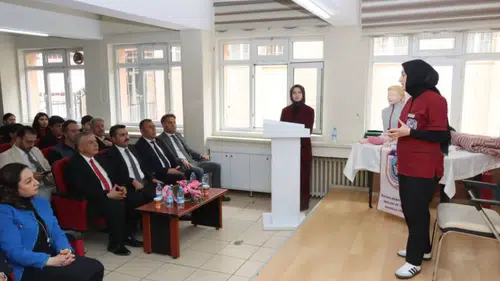Öğrencilerden Örnek Eğitim: Cumhuriyet Anadolu Lisesi’nde İlk Yardım Farkındalığı