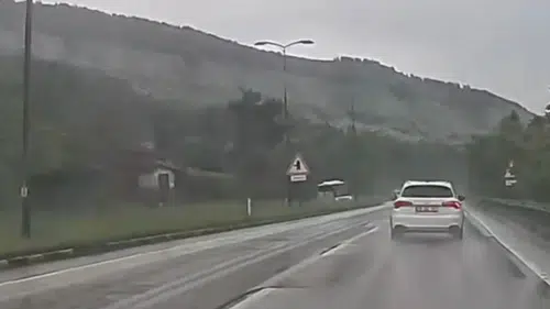 Karabük’te Yolcu Otobüsü Savruldu, Facia Önledi