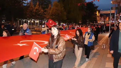 Suşehri’nde 19 Mayıs Coşkusu Gençlik Yürüyüşüyle Kutlandı