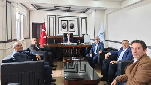 Karayakup Köyü Heyetinden Gölova Kaymakamlığı’na Nezaket Ziyareti