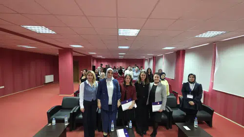 Hafik Kamer Örnek MYO’da Bağımlılıkla Mücadele Konferansı Gerçekleştirildi