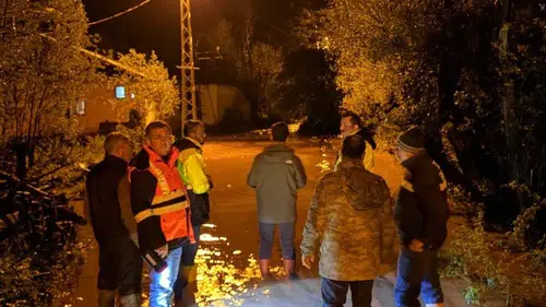 Kaymakam Yıldız, Yağıştan Etkilenen Köy Yollarında İncelemelerde Bulundu