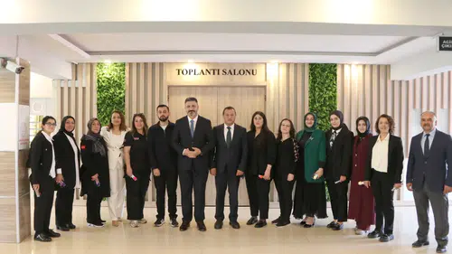Sivas’ta Dünya Hemşireler Günü’nde Okul Hemşireleri Bir Araya Geldi