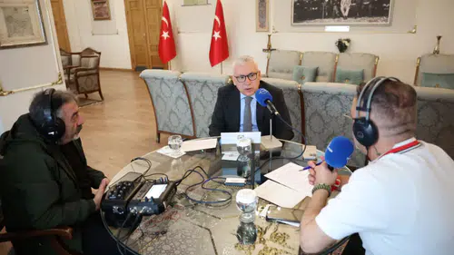 Vali Şimşek TRT Erzurum Radyosu’nda Sivas Film Festivali’ni Değerlendirdi