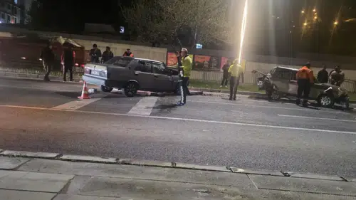 Yozgat'ta 4 otomobil birbirine girdi: 1'i ağır 7 yaralı