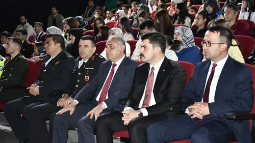 Gürün’de 19 Mayıs Coşkusu Yoğun Katılımla Kutlandı