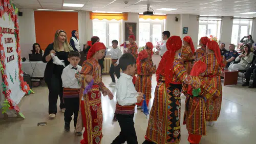 Kangal’da Engelliler Haftası Kapsamında Özel Öğrencilerden Anlamlı Program