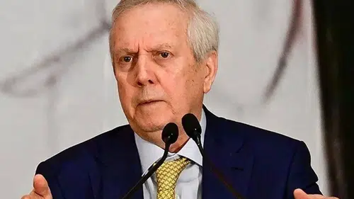 Fenerbahçe'de bir isim adaylıktan çekildi: Aziz Yıldırım'ı destekleyeceğim