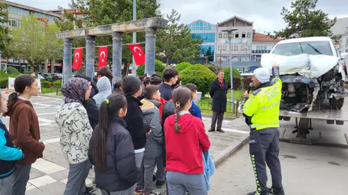 Beyşehir’de Trafik Haftasında Farkındalık Etkinliği