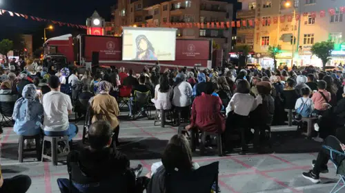 Sivas’a Gezen Sinema Müjdesi: Çocuklar Açık Hava Sinemasıyla Buluşacak
