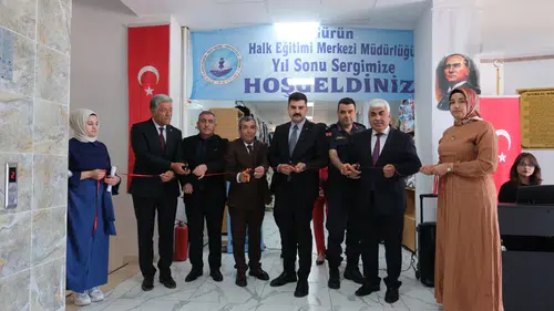 Gürün’de Yıl Sonu Sergisi Ziyaretçilerin Beğenisine Sunuldu