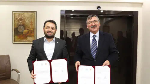 SCÜ İlahiyat Fakültesi, İl Müftülüğü ve TDV Sivas Şubesi Arasında İş Birliği Protokolü İmzalandı