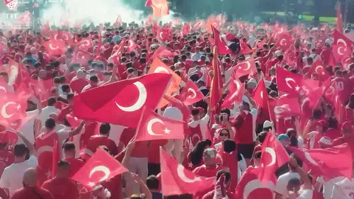 AK Parti’den Millî Takım ve tüm taraftarlara hediye şarkı “Siz Hepiniz Biz Türkiye”