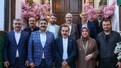 AK Parti Heyetinden Sivas Gazeteciler Cemiyeti’ne Tebrik Ziyareti