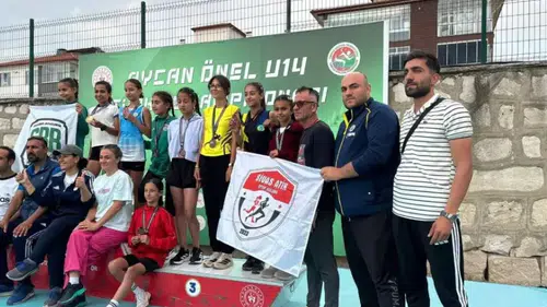 Sivaslı Atletlerden Türkiye Şampiyonası’nda Büyük Başarı