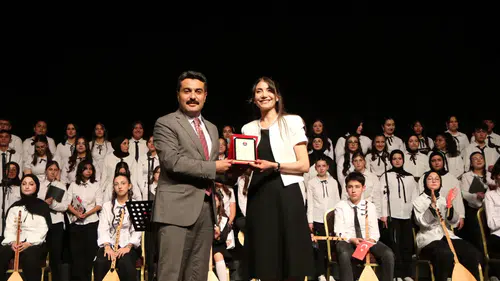 Sivas’ta “Sazımızla Sözümüzle Türkü” Rüzgârı Esti