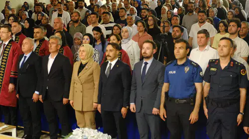 Şarkışla Yerleşkesinde Mezuniyet Coşkusu