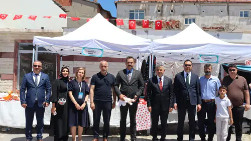 Kaymakam Şahan’dan Eğitim Festivali Stantlarına Ziyaret