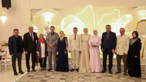AK Parti Sivas Teşkilatından Düğün ve Nişan Programlarına Katılım