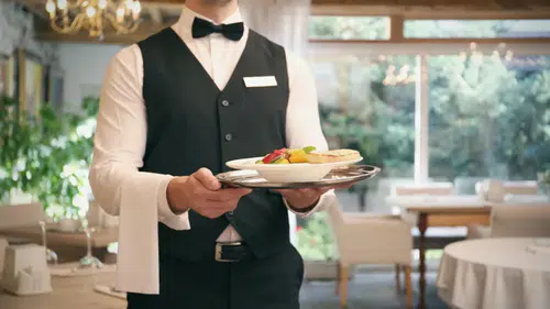 1 Temmuz'da Yeni Dönem Başlıyor: Restoran ve Kafalarda Menü Kuralları Değişiyor