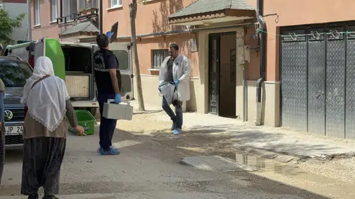 Dubleks Dairede Korkunç Keşif: 57 Yaşındaki Kadının Ölümü Şüphe Uyandırdı