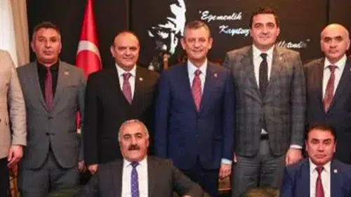 Sivas'ta CHP'de Deprem! 7 İl Genel Meclis Üyesi İstifa Etti