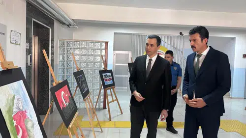 Ulaş'ta 15 Temmuz Anısına Resim Sergisi Açıldı